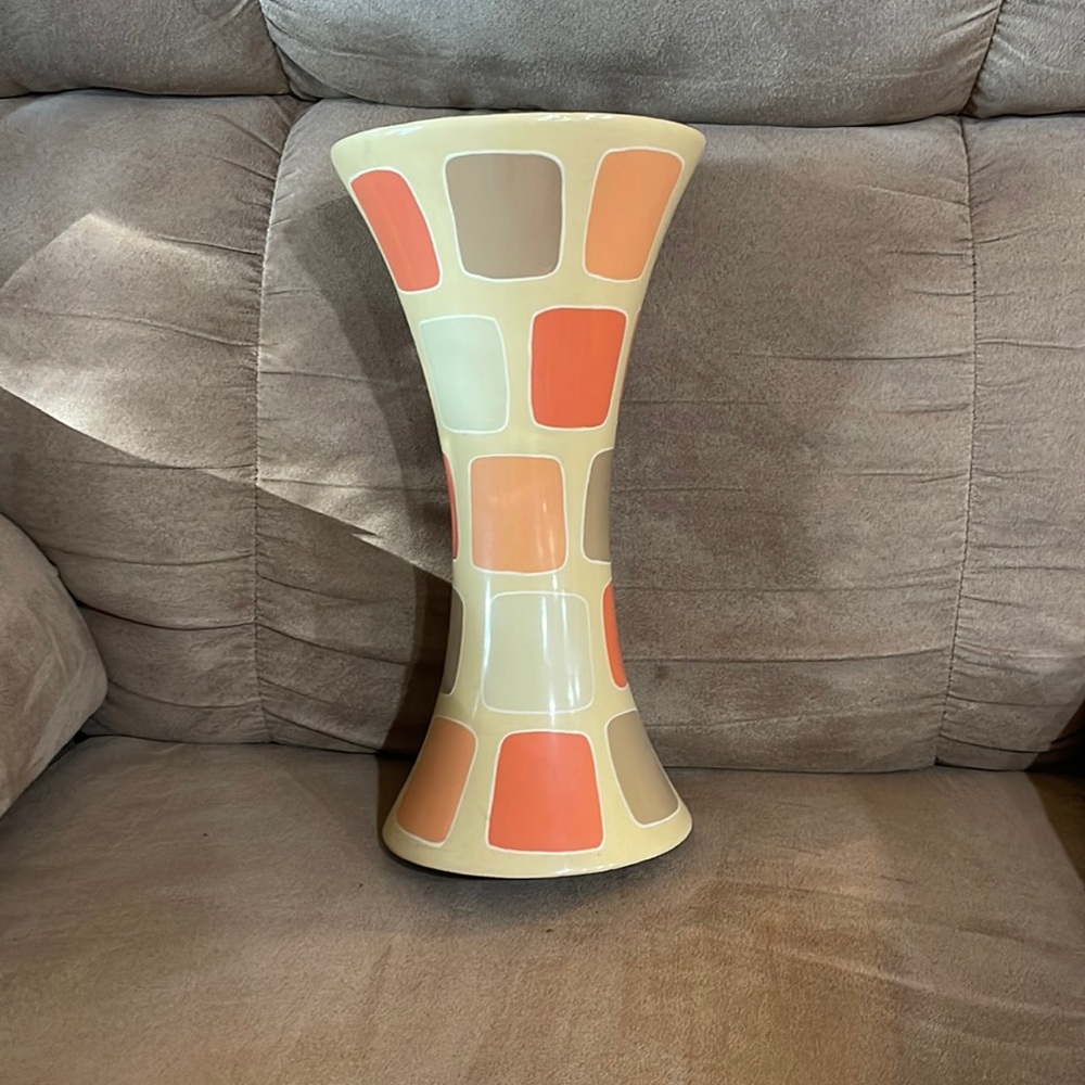 Toyo vase